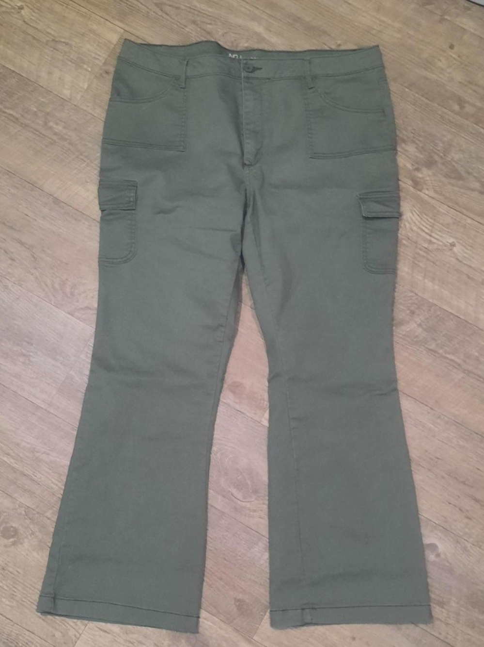 No Boundaries Olive Green Boot Cut Cargo Pants